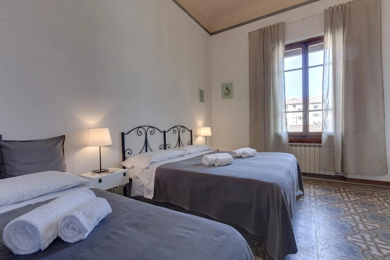 Sleep Tight Florence Apartment