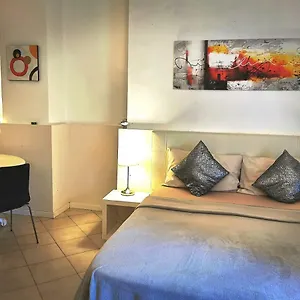 Apartment Borgo Ognissanti And Charming Location, Florence